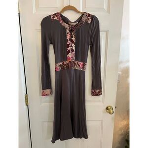 Miss Me Midi Dress Long Sleeve Small Gray Pleated Floral Contrast Boho Y2K